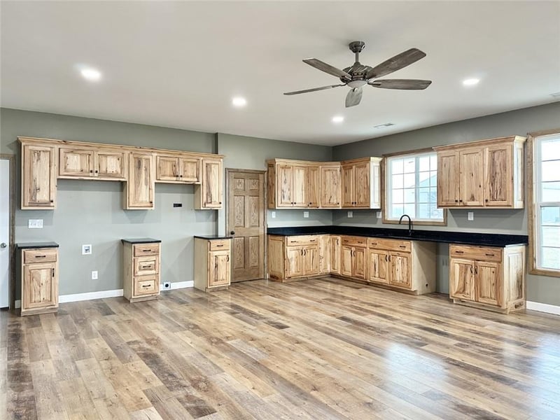 691 SW 56th St, Jamesport, MO 64648