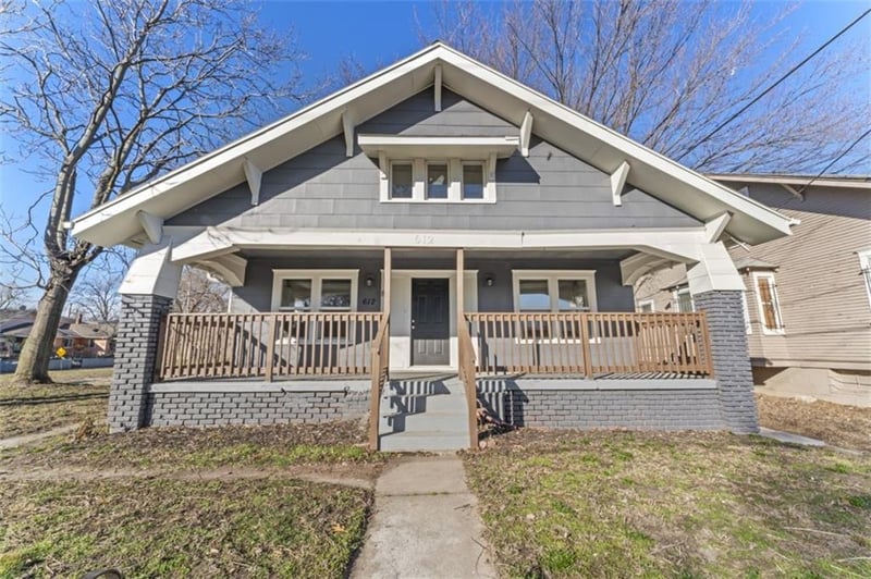 612 S 10th St, Kansas City, KS 66105