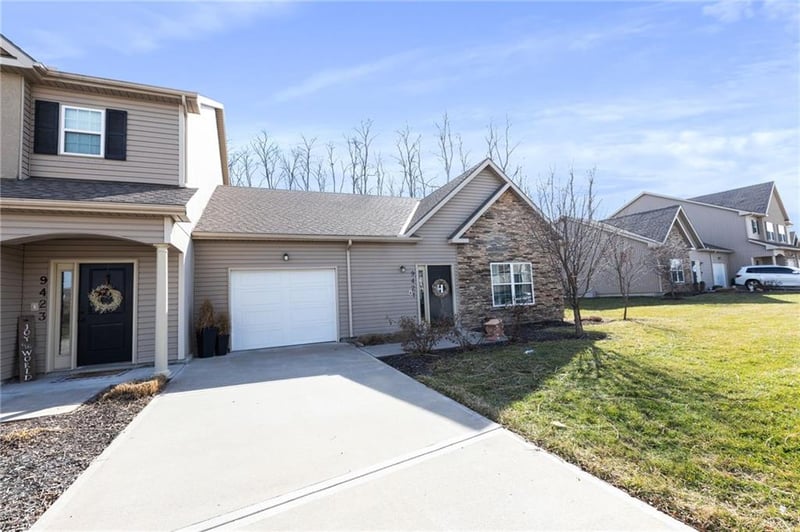 9421 Adrain Ave, Kansas City, MO 64154