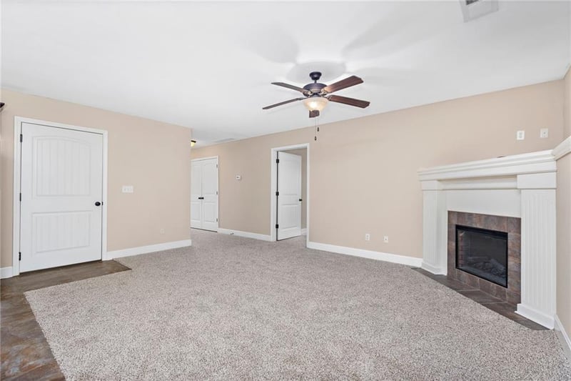 9431 N Adrian Ave, Kansas City, MO 64154