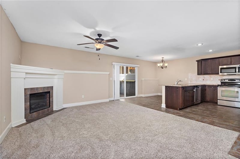 9431 N Adrian Ave, Kansas City, MO 64154