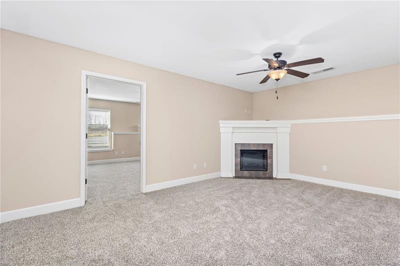 9431 N Adrian Ave, Kansas City, MO 64154
