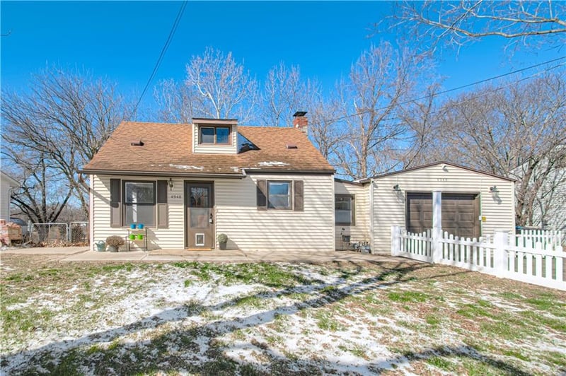 4948 NW High Dr, Riverside, MO 64150