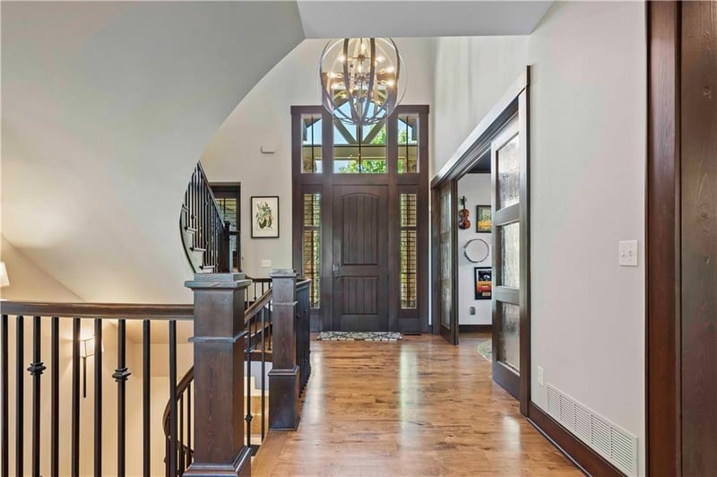 11200 W 164th St, Overland Park, KS 66062