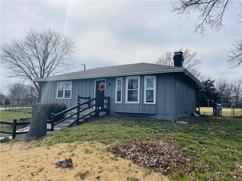 24417 139th St, Lansing, KS 66048