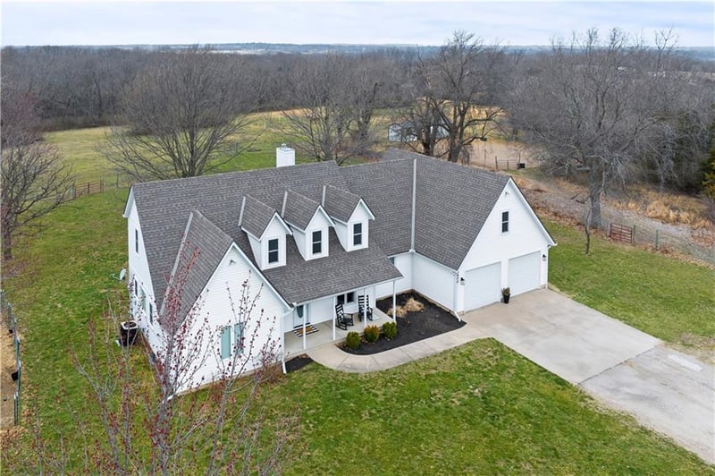 8400 Rhinehart Rd, Kansas City, MO 64139