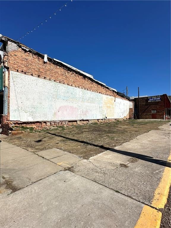 102 N State St, Knob Noster, MO 65336