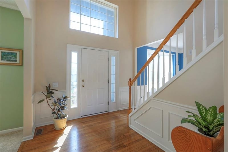 900 93rd Ct, Kansas City, MO 64155