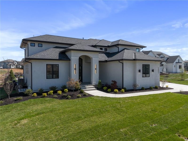15521 Fontana St, Overland Park, KS 66224