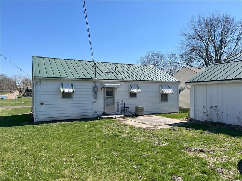 1206 S Gordon St, Concordia, MO 64020