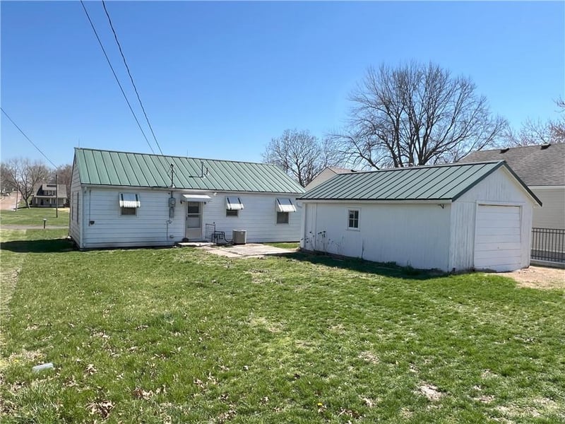 1206 S Gordon St, Concordia, MO 64020