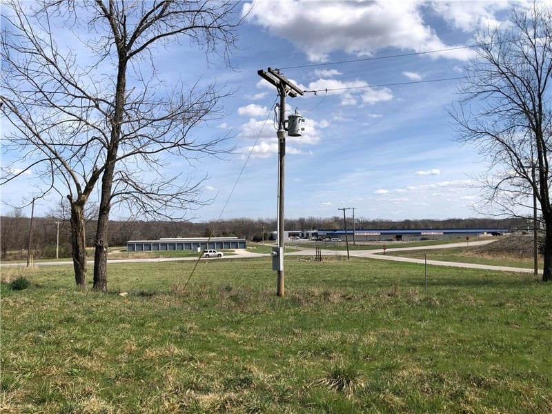 West Dam Access Rd, Warsaw, MO 65355