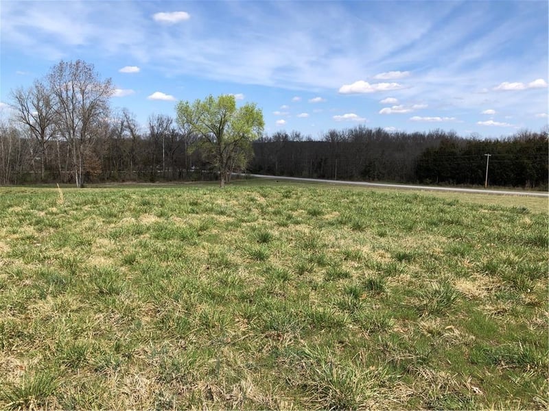 West Dam Access Rd, Warsaw, MO 65355