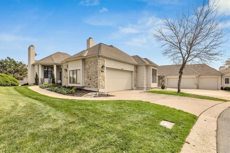 9115 Walmer St, Overland Park, KS 66212
