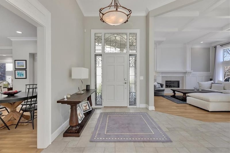 9115 Walmer St, Overland Park, KS 66212