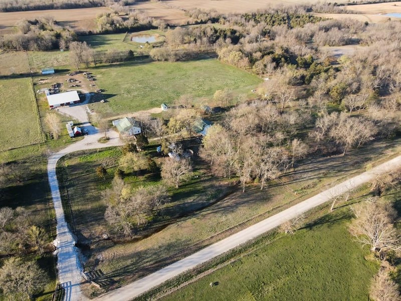 33A NW 50th Rd, Lamar, MO 64759
