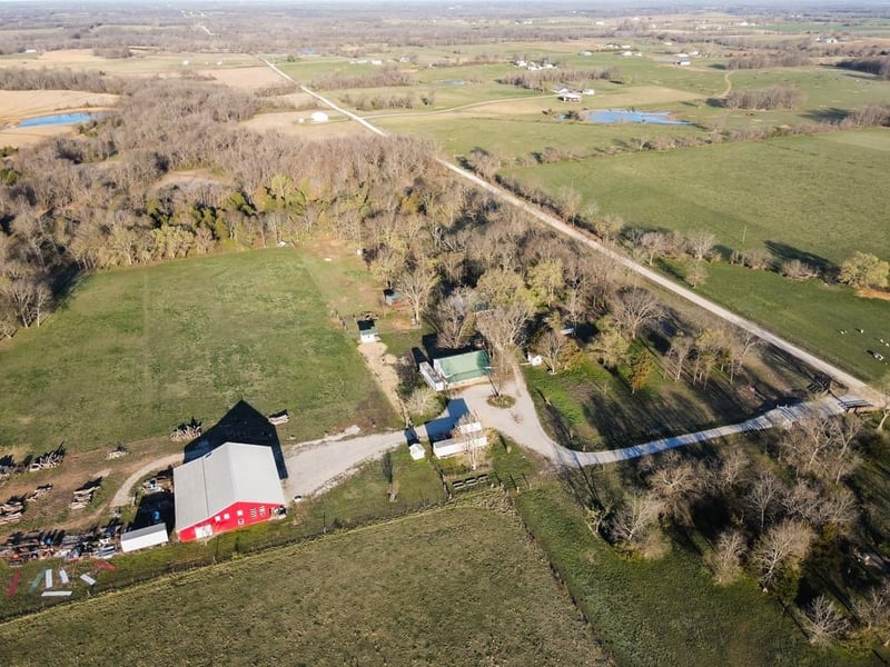33A NW 50th Rd, Lamar, MO 64759