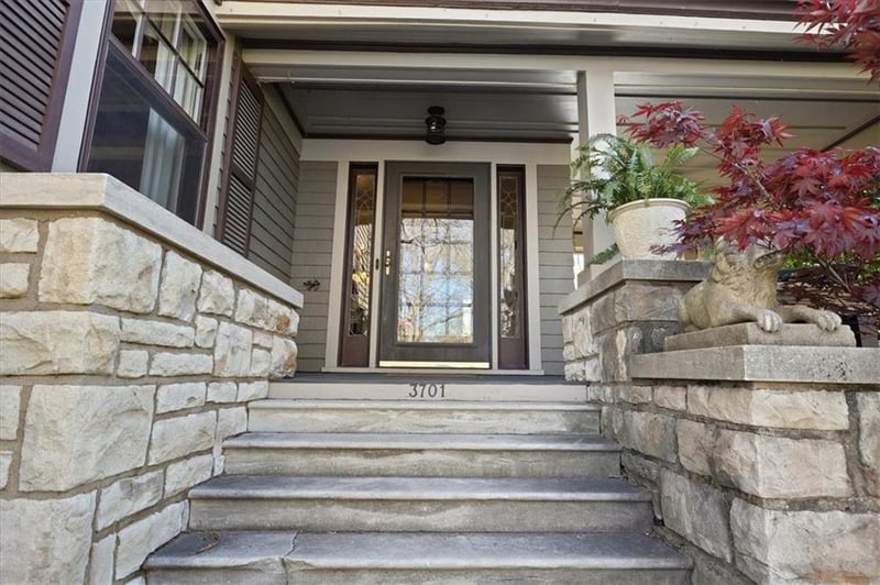3701 Locust St, Kansas City, MO 64109