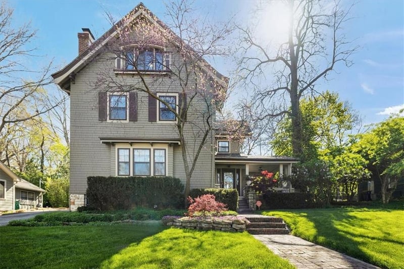 3701 Locust St, Kansas City, MO 64109