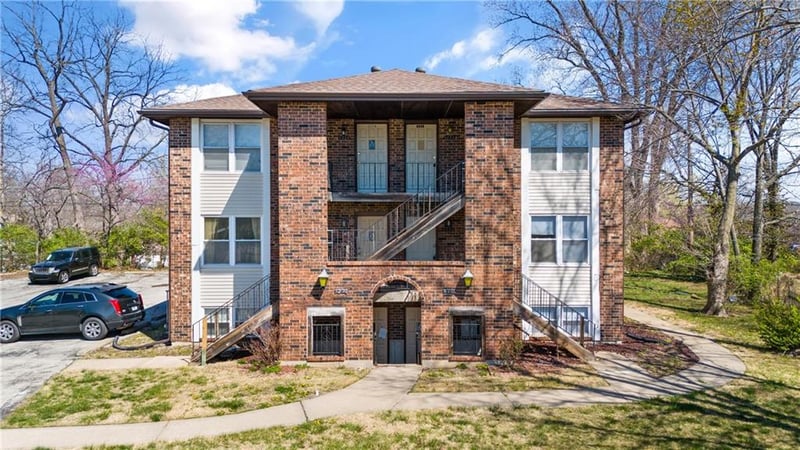 5218 Ditzler Ave, Raytown, MO 64133