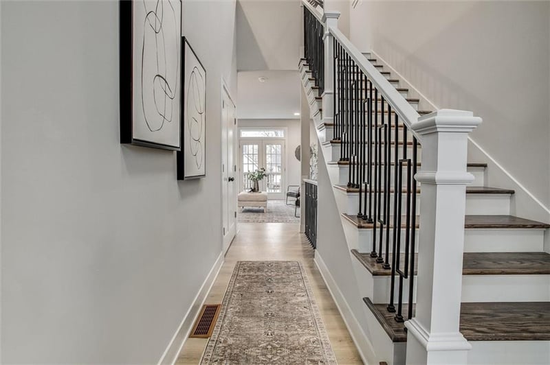 7613 Main St, Kansas City, MO 64114