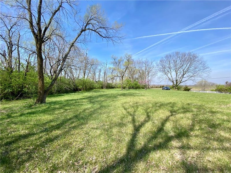 1001 SW Scherer Rd, Lee's Summit, MO 64082