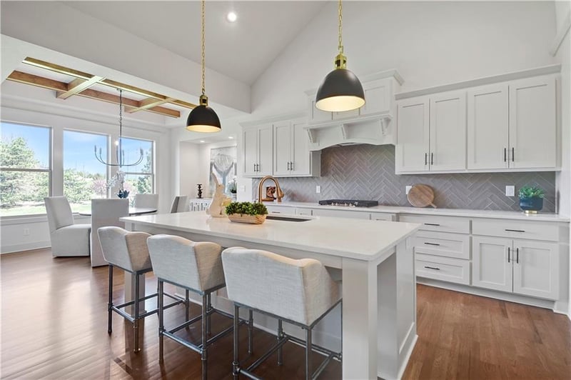 14500 Meadow Ln, Leawood, KS 66224