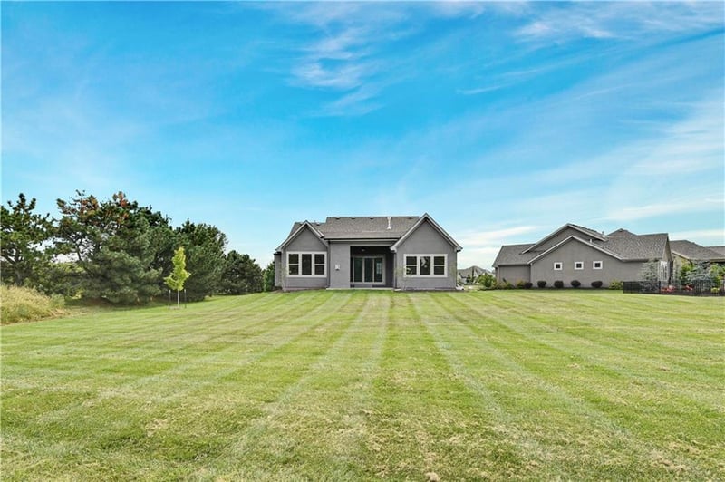 14500 Meadow Ln, Leawood, KS 66224