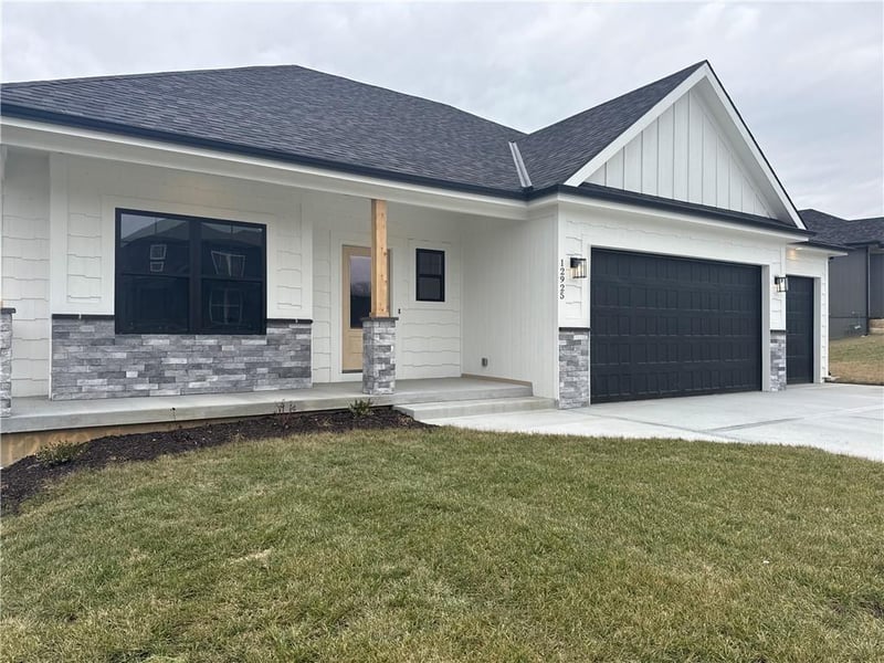 12925 Champanel Way, Platte City, MO 64079