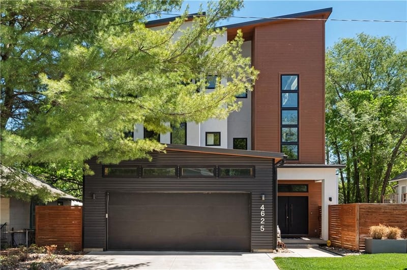 4625 Terrace St, Kansas City, MO 64112