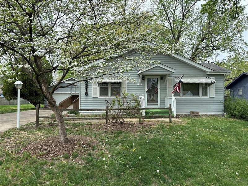13218 Cherry St, Kansas City, MO 64145