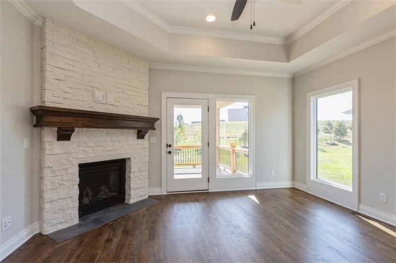 11433 Waterford Dr, Olathe, KS 66061