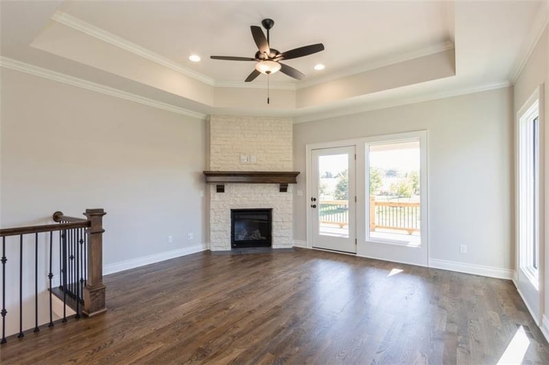 11433 Waterford Dr, Olathe, KS 66061