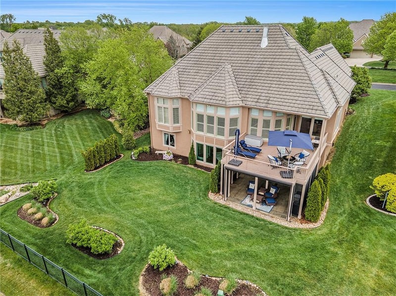 14104 Nicklaus Dr, Overland Park, KS 66223