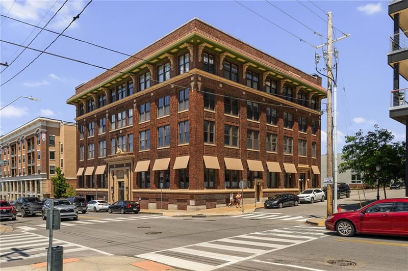 523 Grand #1d Blvd #1D, Kansas City, MO 64106