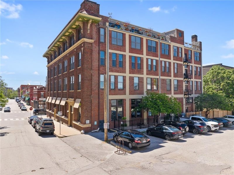 523 Grand #1d Blvd #1D, Kansas City, MO 64106