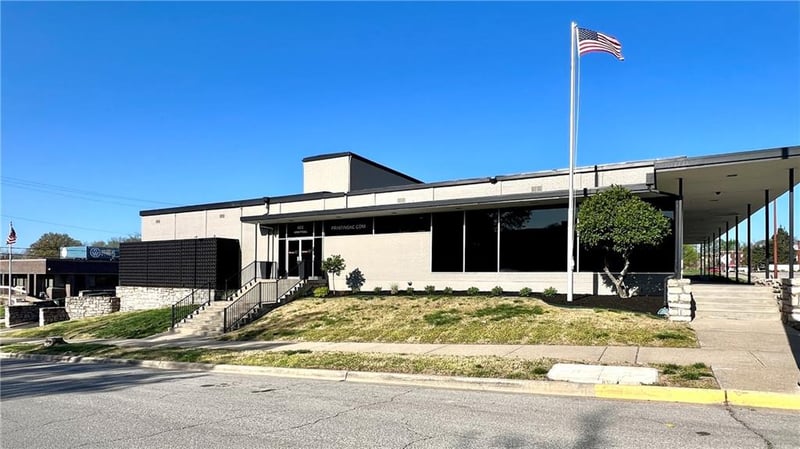 803 Armstrong Ave, Kansas City, KS 66101