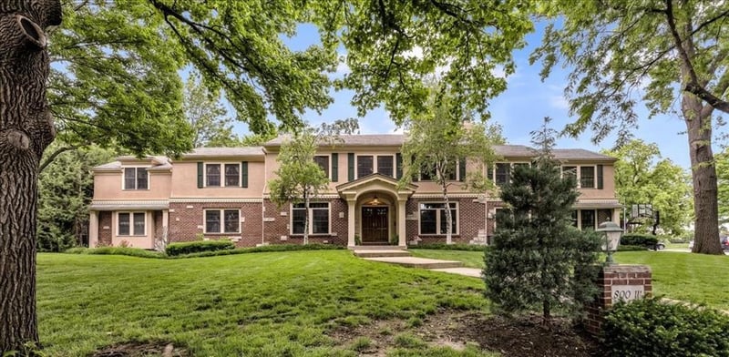 800 W 53rd St, Kansas City, MO 64112