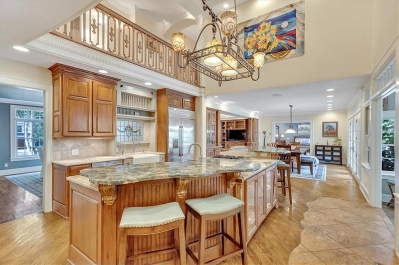 800 W 53rd St, Kansas City, MO 64112