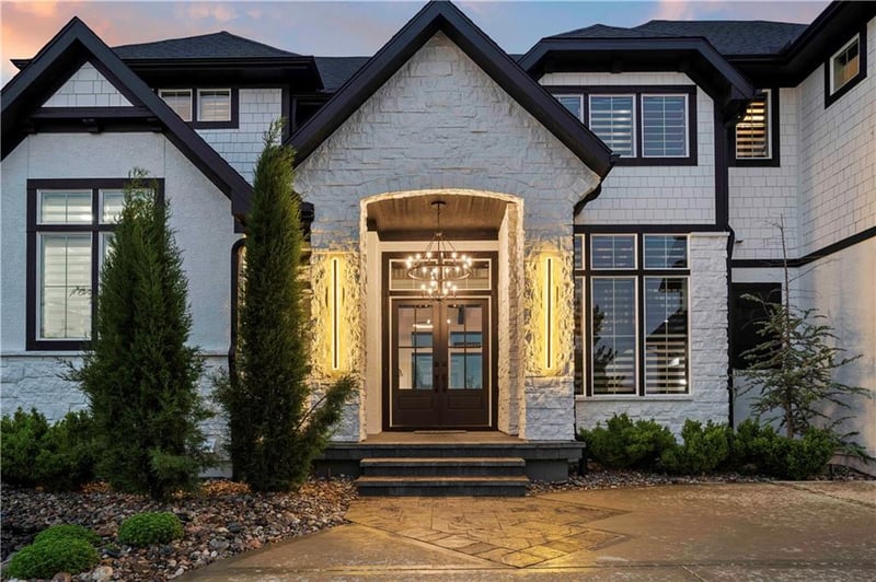 15800 Oakmont St, Overland Park, KS 66221