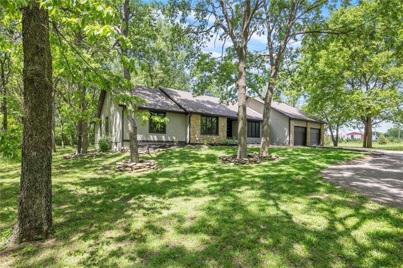 9890 Evening Star Rd, Eudora, KS 66025
