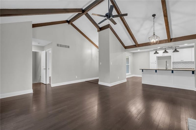 6751 W 108 Ter, Overland Park, KS 66211