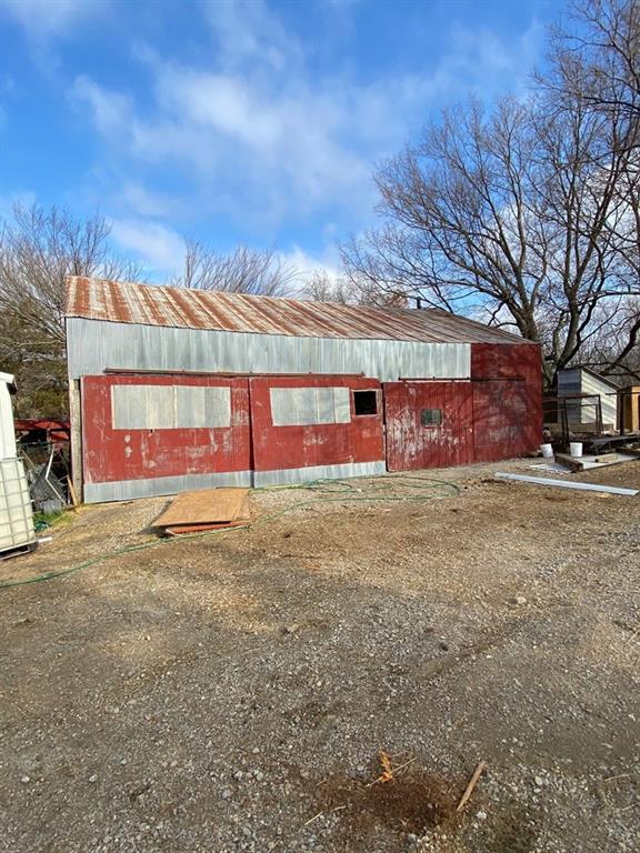 6740 70th Rd, Thayer, KS 66776