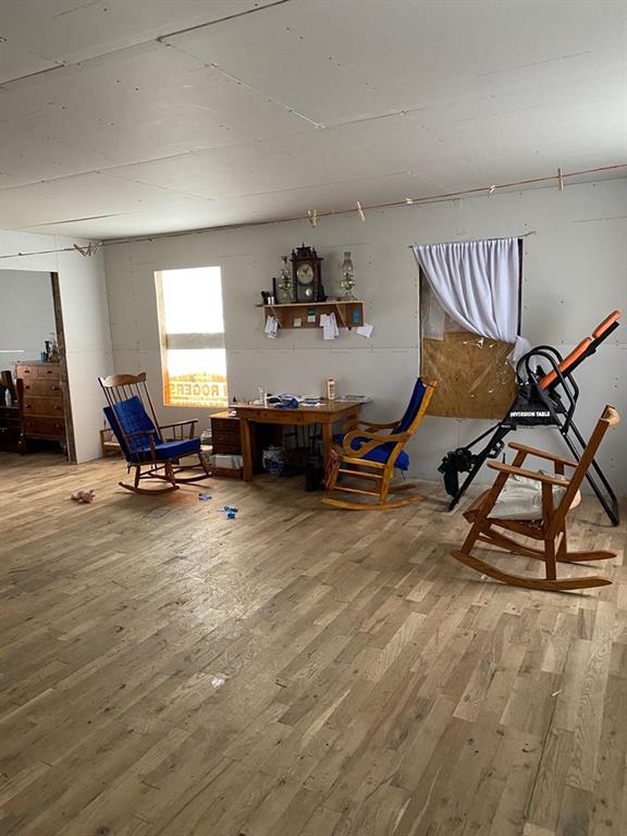 6740 70th Rd, Thayer, KS 66776