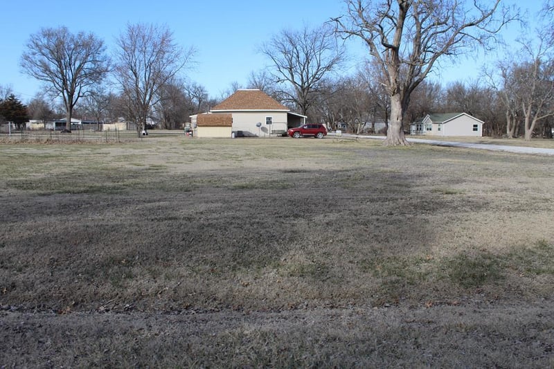 310 E 6th N/A, Laharpe, KS 66751