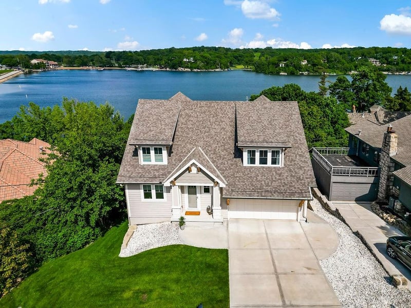 115 Terrace Trl, Lake Quivira, KS 66217