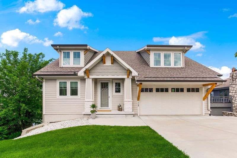115 Terrace Trl, Lake Quivira, KS 66217