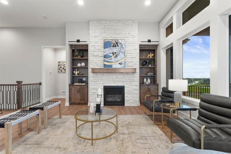 1717 SW Arbormill Ter, Lee's Summit, MO 64082