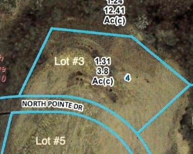 5411 Pointe Dr, St Joseph, MO 64506