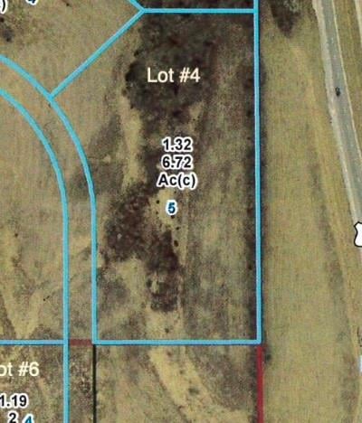 5415 N Pointe Dr, St Joseph, MO 64506